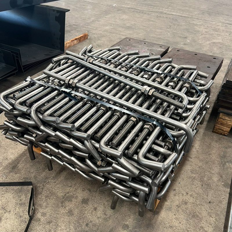 แอลโบลท์ L-Bolt พร้อมแผ่นเพลทเตรียมส่ง ก.ธนวัฒน์สตีลเซนเตอร์